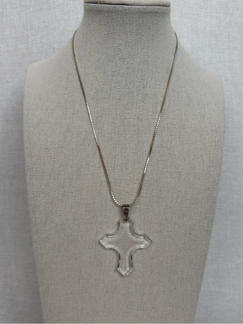 Vintage Crystal Cross With Silver Tone Necklace 16 Inch